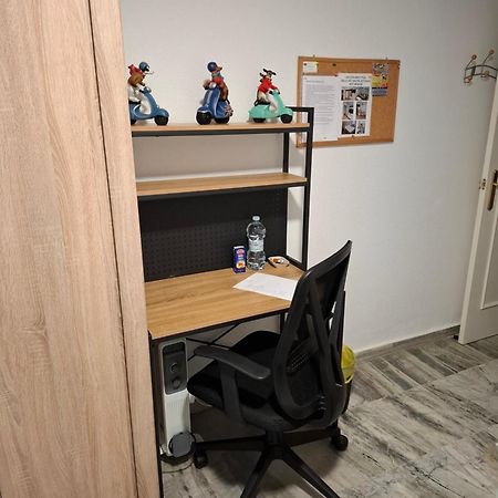 Habitacion Particular Con Bano Privado 塞维利亚 外观 照片
